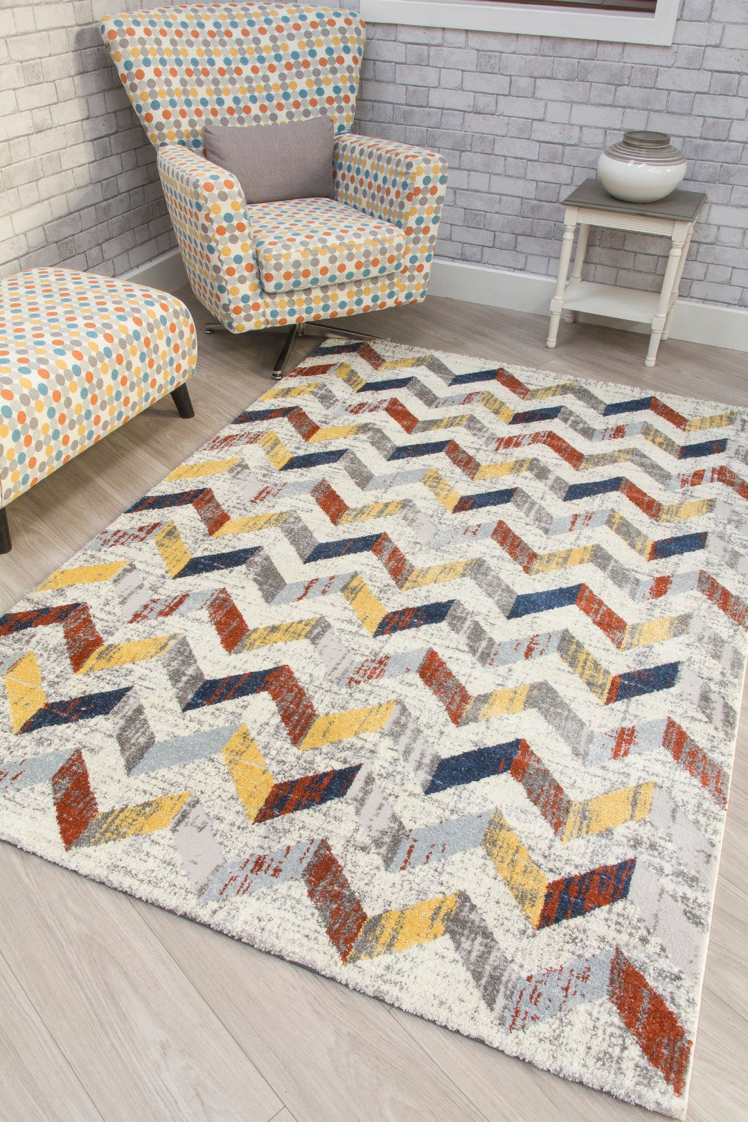 CAROUSEL  CHEVRON